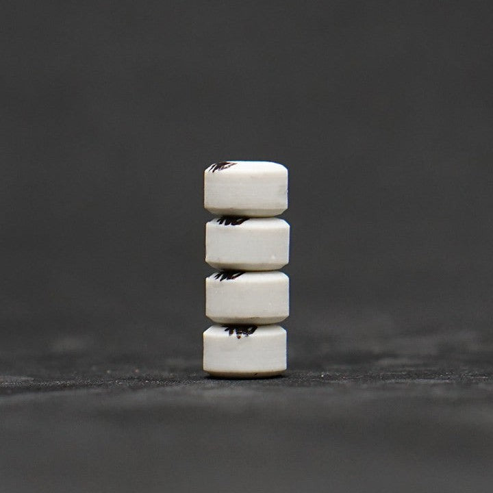 Oak Wheels - RV2 Simple Logo OG White
