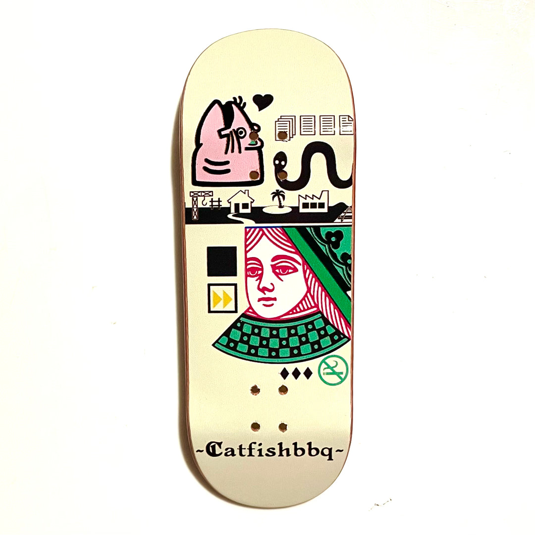 CatfishBBQ - Her Majesty Yellow 34mm