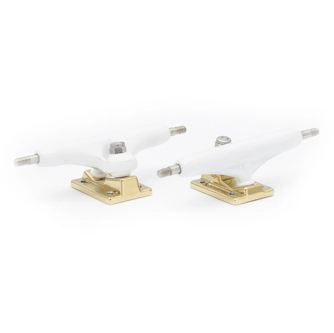 Dynamic Trucks - White Hanger Gold Baseplate V2 32mm