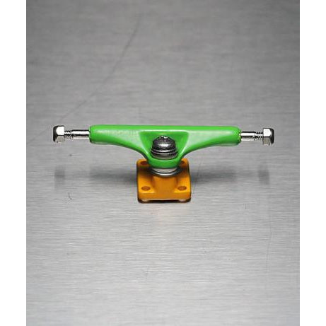 Ytrucks - Flaked X4 32mm